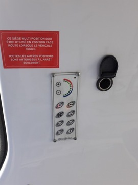 Renault Master IV Furgon FWD 2.3 dCi 150KM 2015 Renault Master 150KM AMBULANS KAMPER, zdjęcie 22