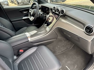 Mercedes GLC C254/X254 Coupe 2.0 220d 197KM 2024 Mercedes-Benz GLC 220 GLC 220d 4MATIC Pakiet AMG, zdjęcie 17