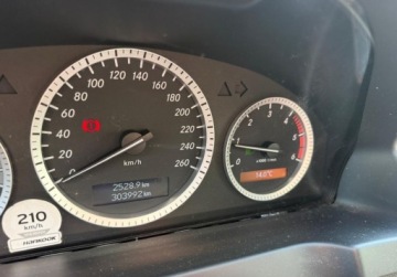 Mercedes Klasa E W212 Coupe 250 CDI BlueEFFICIENCY 204KM 2010 Mercedes-Benz Klasa E bezwypadekserwisautomat 2.1 Diesel 204KM, zdjęcie 6