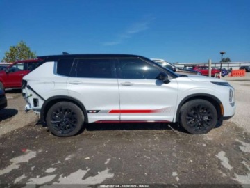 Mitsubishi Outlander III 2024 Mitsubishi Outlander SE S-AWC 2024 2.5l 2.5 Benzyna 181KM, zdjęcie 6