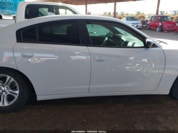 Dodge Charger VII 2023 Dodge Charger SXT, 2023r., 3.6L 3.6 Benzyna 292KM, zdjęcie 4