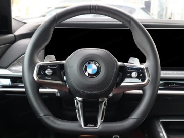BMW Seria 7 G70 Sedan 3.0 40d 299KM 2025 BMW Seria 7 740d xDrive Sport Sedan 3.0 (299KM) 2025, zdjęcie 10