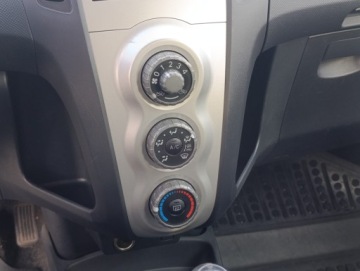 Toyota Yaris II Hatchback 5d 1.3 i VVT-i 86KM 2008 TOYOTA YARIS 100%Bezwypadkowy, 1.3, Klimatyzacja, 5d, nowe opony, zdjęcie 9