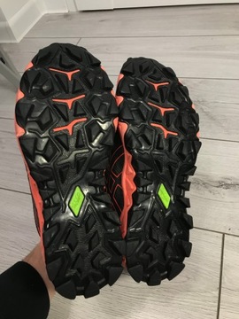 Трекинговые кроссовки ASICS Gel-FujiTrabuco 7, размер 39,5