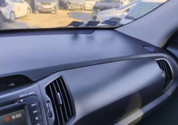 Kia Sportage III SUV 1.7 CRDi 116KM 2013 Kia Sportage 2013r, 1.7 CRDI. Uszkodzony tyl i lekko przod. Jezdzi. 1.7, zdjęcie 18