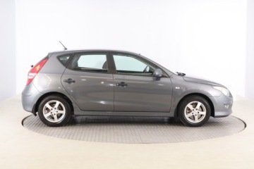 Hyundai i30 I Hatchback 1.4 109KM 2010 Hyundai i30 1.4 CVVT, Salon Polska, Klima,ALU, zdjęcie 5