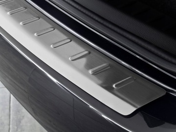 LIŠTA NA NÁRAZNÍK MERCEDES C W204 2007-2011 KOMBI