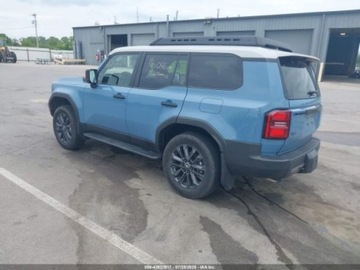 Toyota Land Cruiser VIII 2024 Toyota Land Cruiser 2024r.,4x4, 2.4L 2.4 Benzyna 326KM, zdjęcie 3