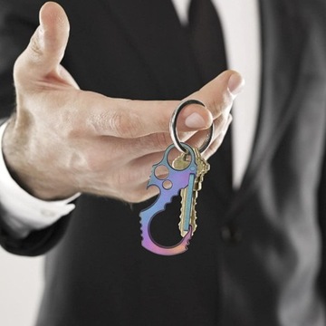 Титановый брелок с защелкой,