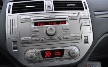 Ford Kuga I 2.0 Duratorq TDCi 140KM 2011 Ford Kuga 2.0 TDCI INDIVIDUAL 4x4 Skora Grz. fotele 2.0 Diesel 140KM, zdjęcie 30