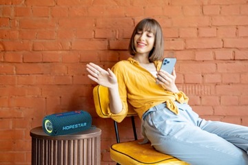 МОЩНЫЙ ВОДОНЕПРОНИЦАЕМЫЙ БЕСПРОВОДНОЙ СВЕТОДИОДНЫЙ ДИНАМИК RGB