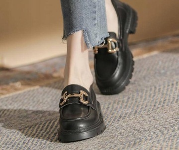 ЧЕРНЫЕ КОЖАНЫЕ МОКАСИНЫ ЖЕНСКИЕ, ТОЛСТАЯ ПОДОШВА