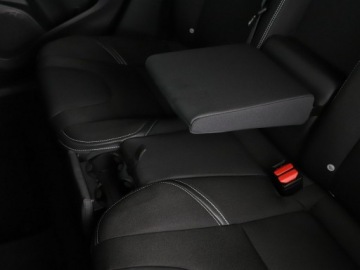 Volvo V40 II Hatchback Facelifting 1.5 T3 152KM 2017 Volvo V40 Momentum automat T3 navi kamera tempomat, zdjęcie 32