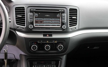 Volkswagen Sharan II Van 1.4 TSI BMT 150KM 2011 Volkswagen Sharan Bezwypadkowy Zadbany SERWIS 1.4 Benzyna 150KM, zdjęcie 17