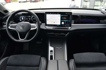 Volkswagen Passat B8 Variant Facelifting 1.5 TSI EVO 150KM 2025 Volkswagen Passat SalonPL eTSI 150KM DSG Business 4 pakiety Navi DCC PRO, zdjęcie 9