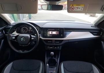 Skoda Scala Hatchback 1.0 TSI 110KM 2022 Skoda Scala 1,0 TSI 110KM STYLE Kamera SmartLink Grzane Fotele ASO PL VAT23, zdjęcie 8