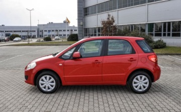 Suzuki SX4 I Hatchback 1.5 i 16V 100KM 2006 Suzuki SX4 1,5 Bezwypadkowy 1.5 Benzyna 99KM, zdjęcie 1