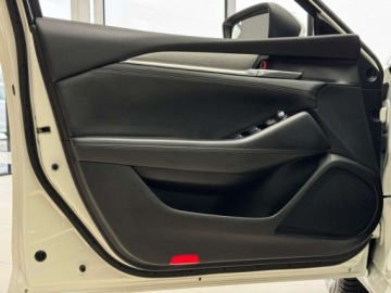 Mazda 6 III Sport Kombi Facelifting 2018 2.0 Skyactiv-G 165KM 2022 Mazda 6 SkyJoy Kamera 360 LED CarPlay Nawigacja HUD 2.0 165KM, zdjęcie 10