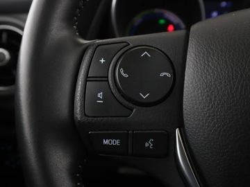 Toyota Auris II Hatchback 5d Facelifting 1.8 Hybrid 136KM 2016 Toyota Auris HEV panorama klima auto navi kamera, zdjęcie 30