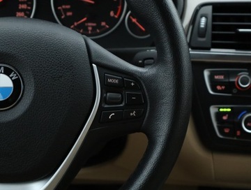 BMW Seria 3 F30-F31-F34 Touring 2.0 318d 143KM 2015 BMW 3 318 d, Automat, Skóra, Navi, Klima, zdjęcie 18