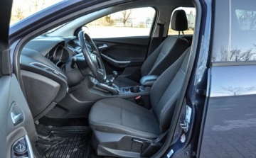 Ford Focus III Kombi 1.0 EcoBoost 125KM 2013 Ford Focus SW 2013 r. Benzyna 125KM, zdjęcie 6