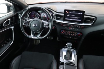 Kia Proceed Shooting Brake 1.6 T-GDI 204KM 2019 Kia ProCeed GT 1.6 T-GDI, Serwis ASO, Automat, zdjęcie 6