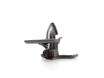 ZAMEK RYGIEL MASKI MERCEDES CLS W219 A2098800164