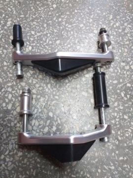 TRIUMPH STREET TRIPLE 675 7-12 CRASH PADS RIZOMA КРЫШКИ