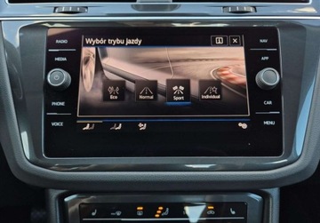 Volkswagen Tiguan II SUV Facelifting 2.0 TDI 150KM 2021 Volkswagen Tiguan Life 2.0TDI 150KM DSG App Connet Czuj Park. Pod.Fotele T, zdjęcie 27