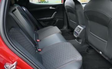 Seat Leon IV Hatchback 1.5 eTSI (MHEV) 150KM 2021 Seat Leon 1,5 TSI 150 KM FR Full Led AMBIENTE Nawigacja Virtual tacho 1.5, zdjęcie 26