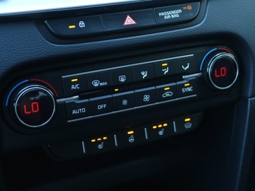 Kia Ceed III Kombi Facelifting 1.5 T-GDI 160KM 2022 Kia Ceed 1.5 T-GDI, Salon Polska, 1. Właściciel, zdjęcie 15