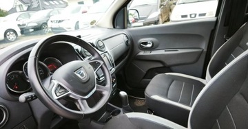 Dacia Lodgy Minivan Facelifting 1.6 SCe 102KM 2019 Dacia Lodgy Dacia Lodgy SCe 100 Stepway 1.6 Benzyna 102KM, zdjęcie 15