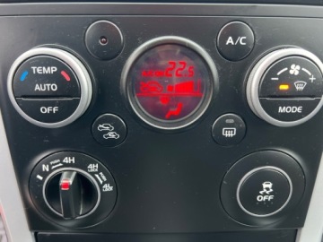Suzuki Grand Vitara II 2012 Suzuki Grand Vitara 4X4 XENONY NAWIGACJA KLIMATYZACJA GRZANE FOTELE TEMPOM, zdjęcie 9