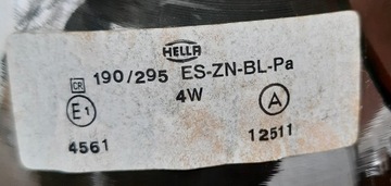 MERCEDES W114 W115 КОМПЛЕКТ ФАР.