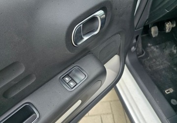 Citroen C3 III Hatchback Facelifting 1.2 PureTech 83KM 2023 Citroen C3 1,2 Benzyna 83 KM GWARANCJA Zamiana Zarejestrowany 1.2 Benzyna, zdjęcie 22