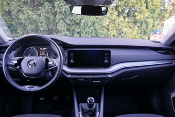 Skoda Octavia IV Kombi 1.0 TSI 110KM 2020 Skoda Octavia CarPlayAA, kamera, isofix, salon PL, LaneAssist, klima 2stre, zdjęcie 13