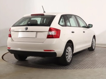 Skoda Rapid II Spaceback 1.4 TDI 90KM 2016 Skoda Rapid Spaceback 1.4 TDI, Salon Polska, Klima, zdjęcie 4