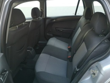 Opel Astra H Kombi 1.9 CDTI ECOTEC 120KM 2005 Opel Astra 1.9 CDTI 120KM Klimatyzacja Elektryka, zdjęcie 16