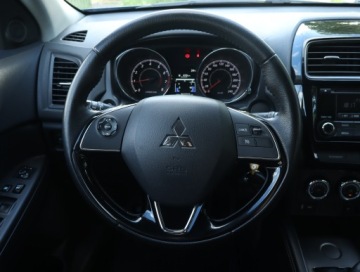 Mitsubishi ASX I SUV Facelifting 2016 1.6 117KM 2018 Mitsubishi ASX 1.6 MIVEC, Salon Polska, Klima, zdjęcie 16