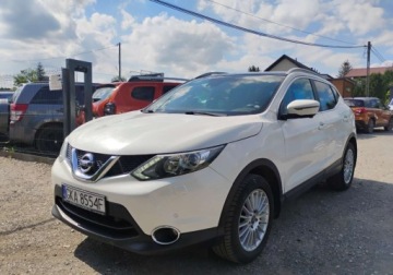 Nissan Qashqai II Crossover 1.2 DIG-T 115KM 2017 Nissan Qashqai 2017r, 1.2 Benzyna. PANORAMA.Kamera 360 Lekko uszkodzony ty, zdjęcie 1