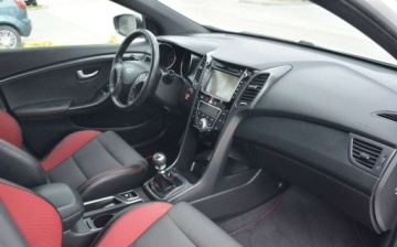 Hyundai i30 II Hatchback 5d Facelifting 1.6 GDI 186KM 2015 Hyundai i30 1.6 TGDI 185KM Navi Kamera 2015r Sprowadzony 1.6 Benzyna 185KM, zdjęcie 36