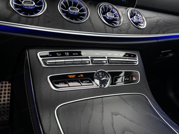 Mercedes Klasa E W213 Cabrio 2.0 300 245KM 2018 E Klasa E 300 Coupe 2.0 9G-TRONIC 245KM 2018, zdjęcie 19