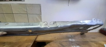 pas przedni wzmocnienie belka górna Mercedes W205