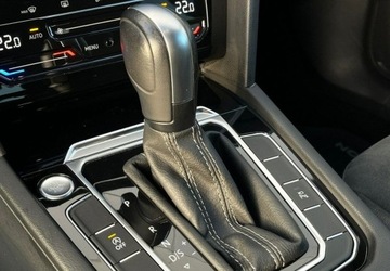 Volkswagen Arteon Fastback Facelifting 2.0 TSI 190KM 2021 Volkswagen Arteon R-Line DSG Polski Salon FV 23 2.0 Benzyna 190KM, zdjęcie 24