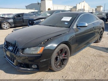 Audi A5 8T S5 Coupe 4.2 354KM 2010 Audi S5 Coupe 4.2 Premium Plus 2010 4.2 Benzyna 354KM, zdjęcie 1