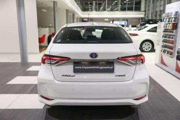Toyota Corolla XII Sedan Facelifting 1.8 Hybrid 140KM 2023 Toyota Corolla 1.8 Hybrid Comfort Tech Oferta Dealera 1.8 Hybryda 140KM, zdjęcie 4