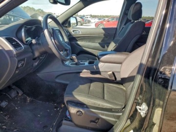 Jeep Grand Cherokee IV 2018 Jeep Grand Cherokee 2018 JEEP GRAND CHEROKEE LAREDO 3.6 Benzyna 293KM, zdjęcie 6