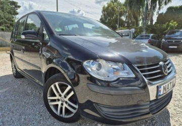Volkswagen Touran I 2008 Volkswagen Touran 1,6Mpi Klimatronik Maly przebieg 1.6 Benzyna 105KM, zdjęcie 4