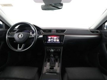 Skoda Superb III Scout 2.0 TDI 190KM 2019 Škoda Superb Skoda Superb 4x4 DSG full LED ACC, zdjęcie 14