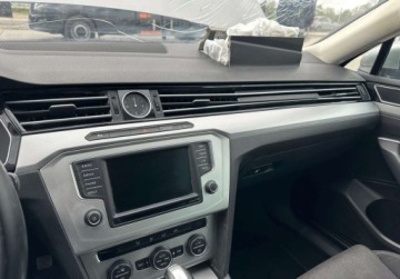 Volkswagen Passat B8 Variant 1.6 TDI BlueMotion SCR 120KM 2016 Volkswagen Passat 1.6TDI 120KM 2016r. auto zarejestrowane i ubezpieczone w, zdjęcie 12